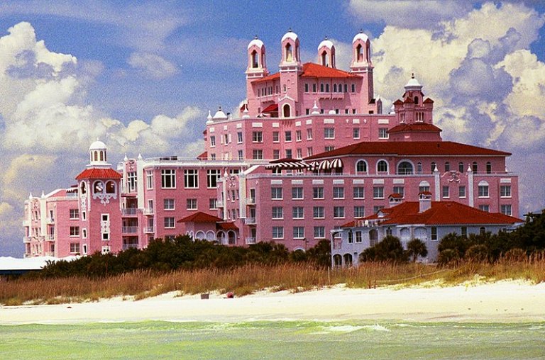 7 Of The Most Haunted Hotels in America